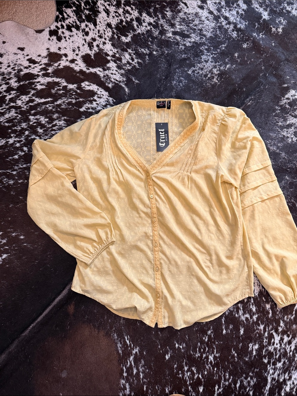 Cruel M blouse